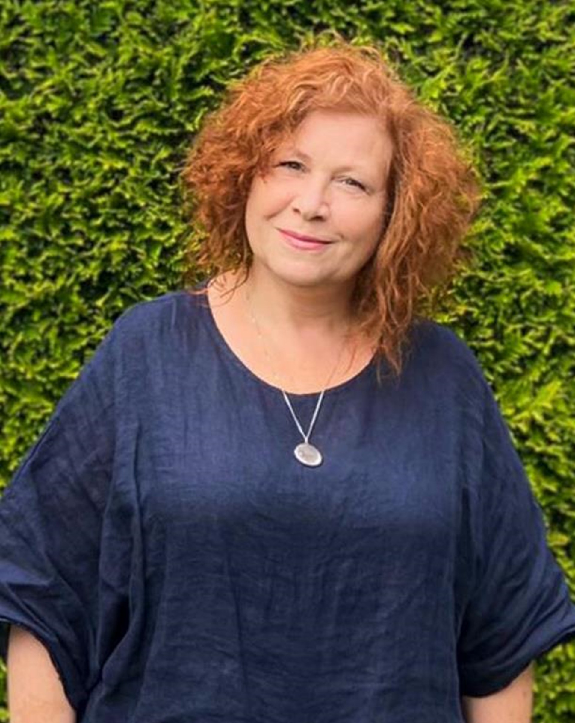 Manuela Nazemi-Bogda